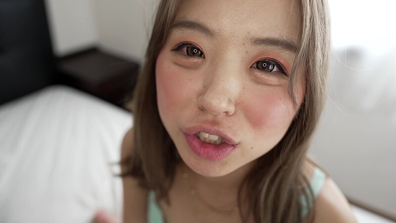 「【菊池はる】美人お姉さんを街角ナンパ！素人感満載のリアル個人撮影映像が話題」のサンプル画像1枚目