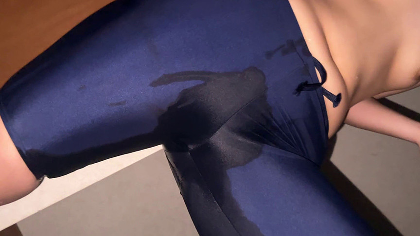 「河合陽菜のツルペタ貧乳フェチ動画|AAAカップ美少女が男水着に挑戦する過激映像」のサンプル画像6枚目