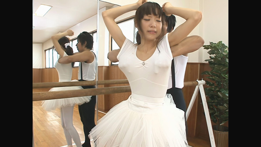 「【 AI リマスター版 】超スレンダー美人バレリーナ 細野彩夏（20歳）」のサンプル画像3枚目