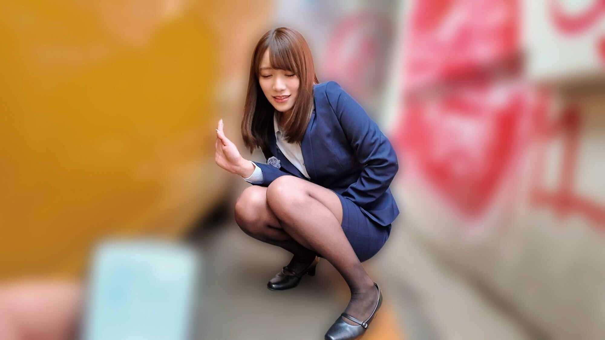 「素人美少女とリモコンバイブお散歩ー黒パンスト敏感キャリアウーマン編ー「もう我慢できません・・・//」人ごみの中、黒パンスト美脚ガクブル震わせイキまくってしまうOLたち!人生初の羞恥プレイでまさかのエロスイッチオン!車移動中も大胆カーオナニー!最後はホテルで心行くまで生セックス!」のサンプル画像16枚目