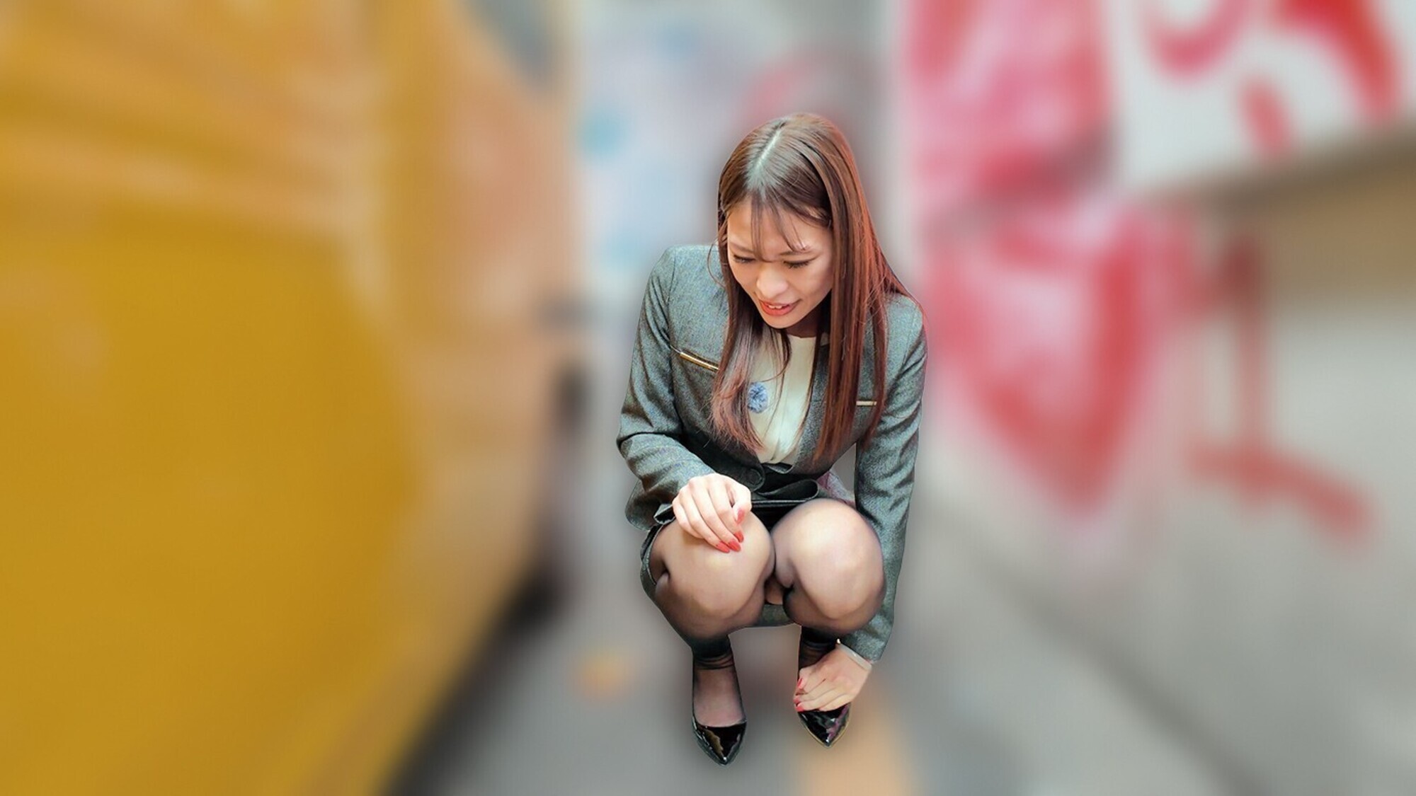 「素人美少女とリモコンバイブお散歩ー黒パンスト敏感キャリアウーマン編ー「もう我慢できません・・・//」人ごみの中、黒パンスト美脚ガクブル震わせイキまくってしまうOLたち!人生初の羞恥プレイでまさかのエロスイッチオン!車移動中も大胆カーオナニー!最後はホテルで心行くまで生セックス!」のサンプル画像7枚目