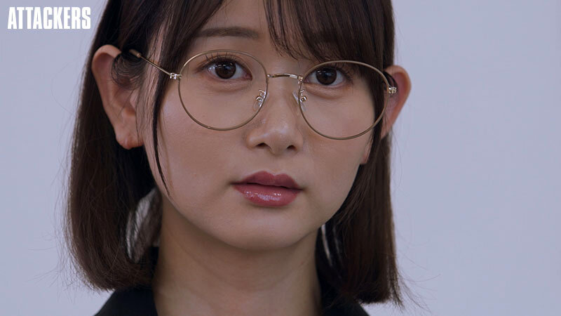 「静河が魅せる禁断の関係!制服姿の痴女OLが婚約者の父親と再会する衝撃展開」のサンプル画像8枚目