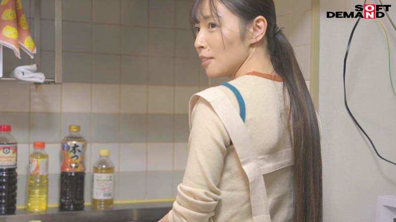 「玉井晴香の潮吹きAVが凄い！スレンダー人妻ママのデビュー作を徹底レビュー」のサンプル画像10枚目