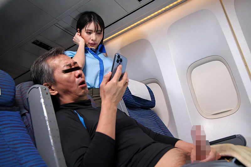 「美人キャビンアテンダントの痴女責め!S字尻振り騎乗位で中出しさせられる濃厚フライト」のサンプル画像14枚目