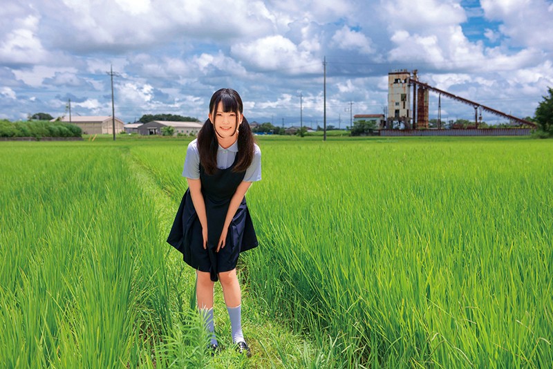 「【素人ナンパ】クラスの目立たない美少女JDを初撮り!巨乳すみっこ女子20人の恥じらいSEX4時間」のサンプル画像20枚目