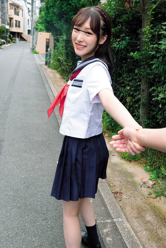 「【素人美少女】セーラー服スレンダー女子が逆ナンで即ハメ中出し！キス好き制服JKとの濃厚エッチ」のサンプル画像6枚目