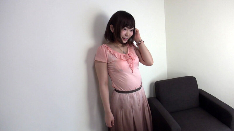 「【素人ナンパ】地味系女子大生をモデル撮影でお持ち帰り！実はビッチな彼女と中出しフェラ体験」のサンプル画像1枚目