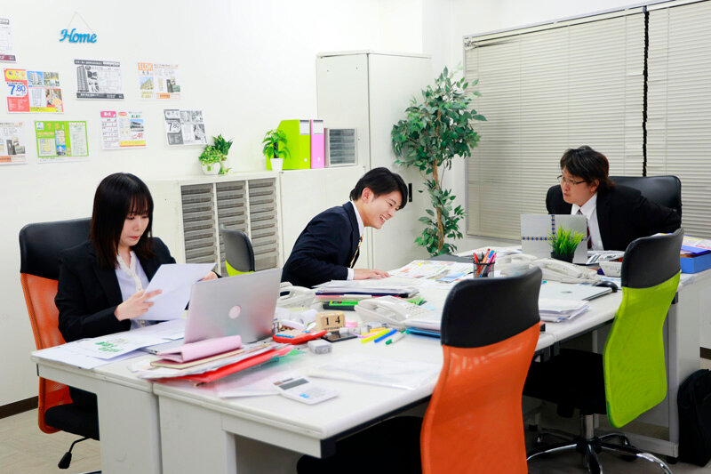 「北村海智が巨根に溺れる初恋物語｜巨乳美女の甘く激しい情事を堪能」のサンプル画像2枚目