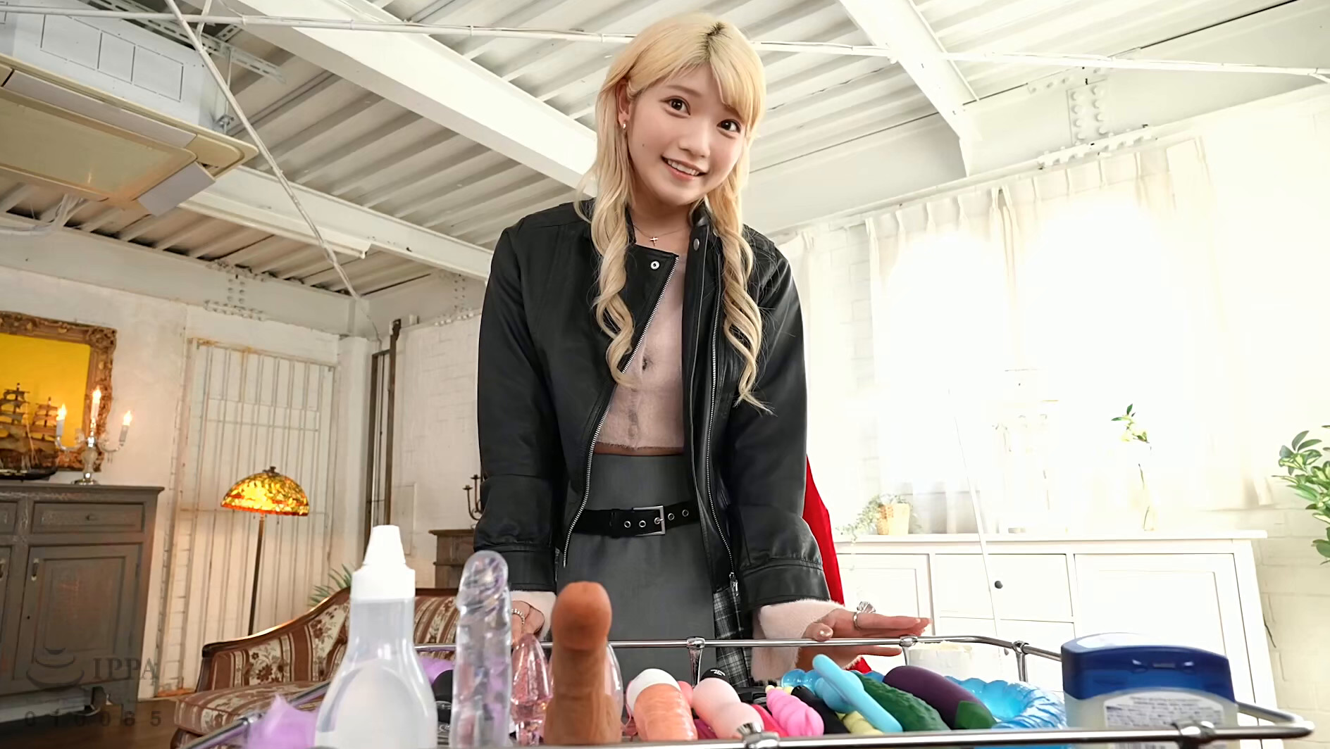 「素人エントリー アパレル店員アナル懇願Debut るるめろ（仮名）23歳」のサムネイル