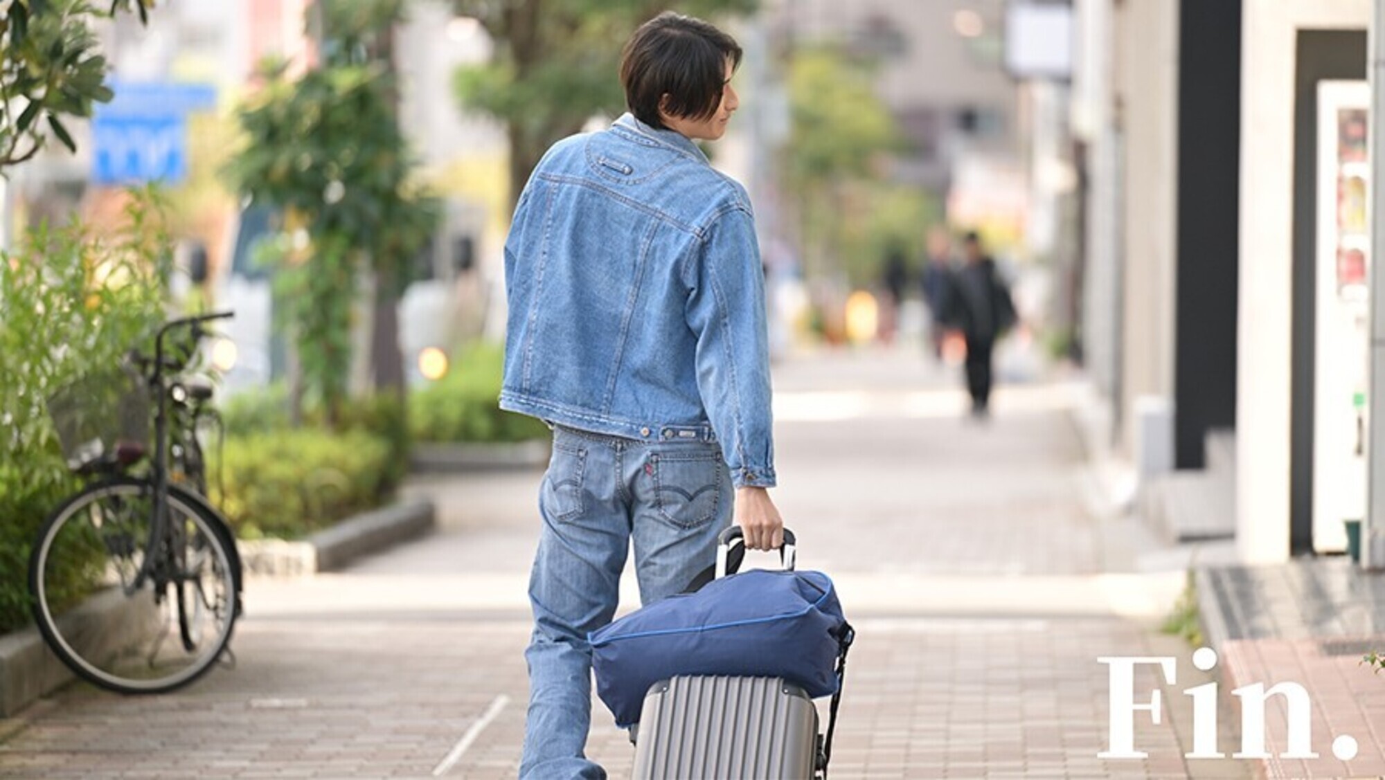 「灯りが落ちる前に 交わらない想いがひとつの夜に溶けていく」のサンプル画像16枚目