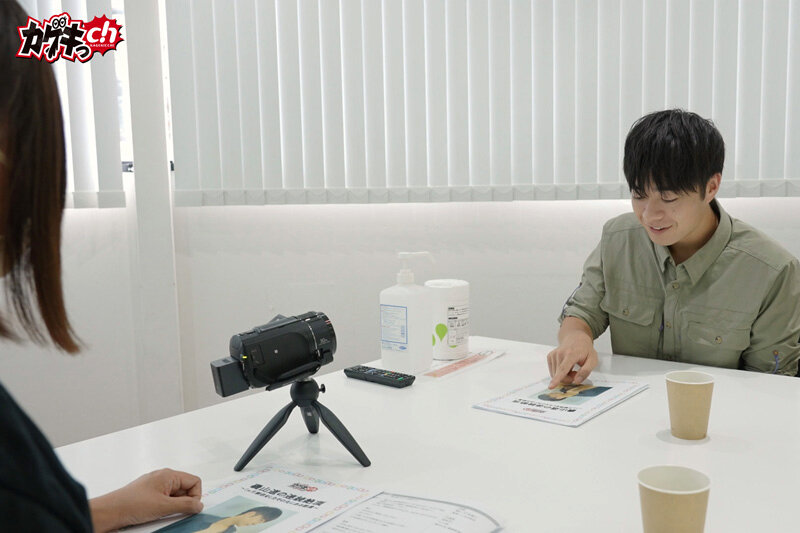 「緒川はる・美波こづえが責める潮吹きM男拘束プレイ！痴女の容赦ない追撃で快楽地獄」のサムネイル