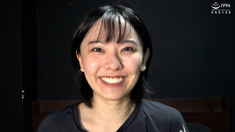 「【加護まり】口内・歯・のどちんこ観察＆咀嚼プレイ【フェチ動画】激レア巨大女作品」のサムネイル