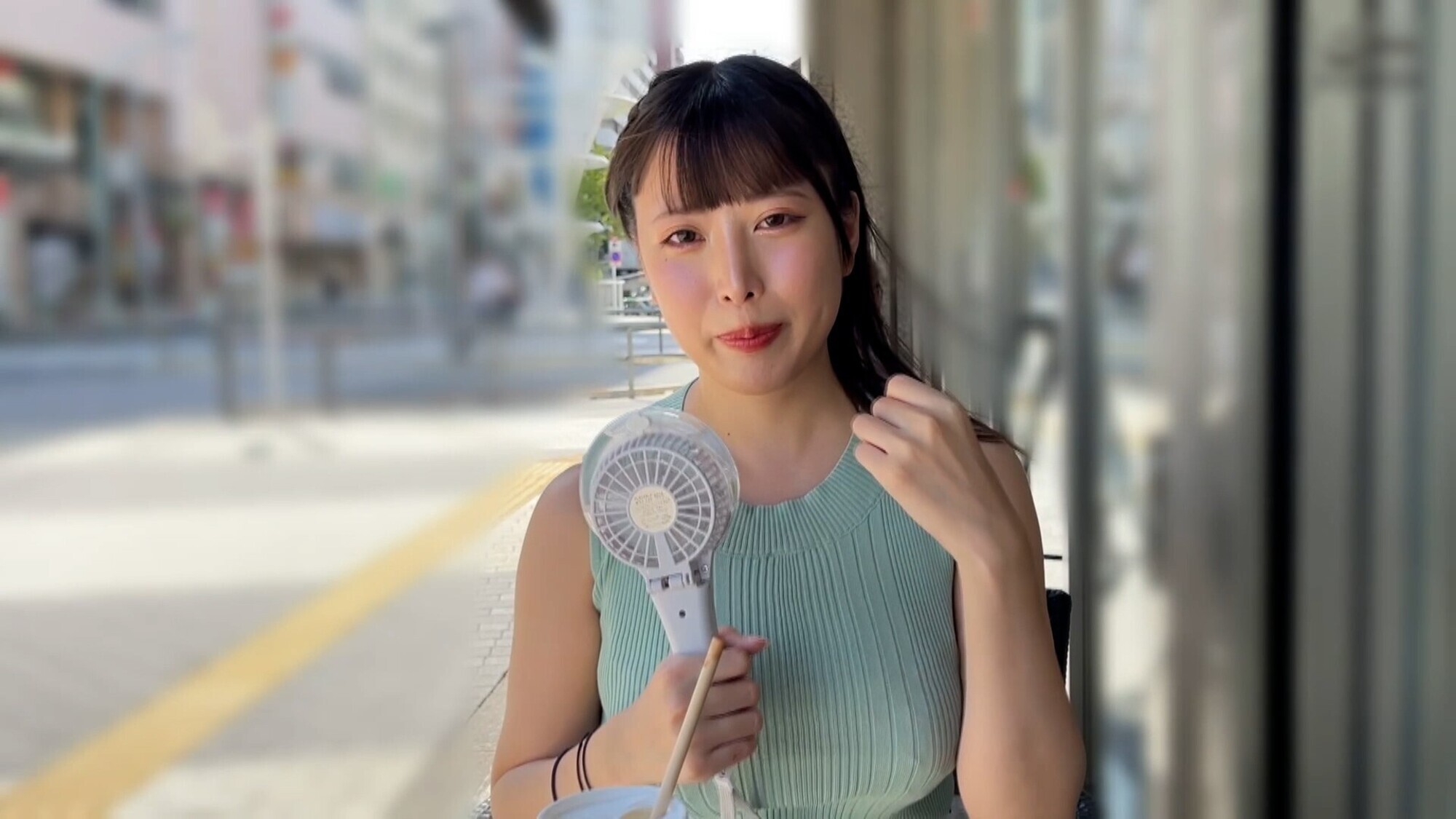 「コンカフェで培われたコミュ力と独特なキャラ全開のムチムチエロボディ娘とマッチアプリでノリパコ嵌め撮りSEX！」のサムネイル