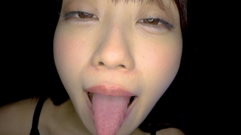 「笠木いちか 口内観察&指しゃぶり動画|素人お姉さんの開口器プレイが話題【個人撮影】」のサンプル画像3枚目