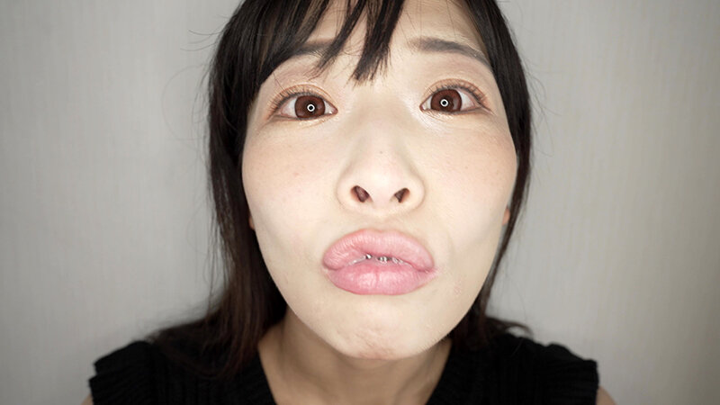 「【原美織】素人お姉さんをナンパ!唾液たっぷり口臭チェックで密着個人撮影」のサンプル画像7枚目