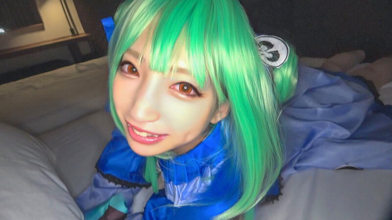 「【素人】小柄で可愛いミニ系コスプレイヤーとローションハメ撮り♡オイルまみれの濃厚プレイ」のサンプル画像9枚目