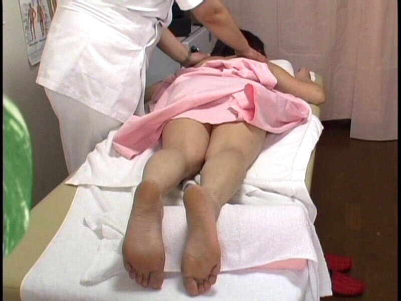 「【盗撮】歌舞伎町マッサージ店で人妻が施術中に撮られた映像|整体院のぞき映像46」のサンプル画像8枚目