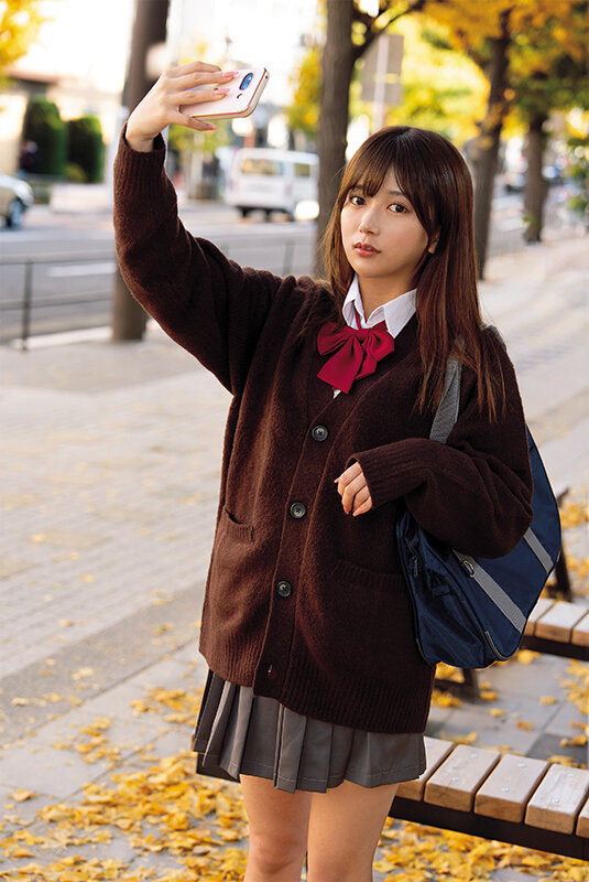 「北岡果林 美少女女子校生が中出しで乱れる姿がエロすぎる！パイパン制服美少女の本気セックス」のサムネイル