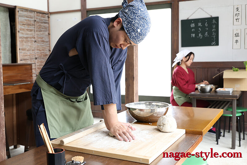 「雨村梨花が魅せる人妻NTR作品｜3P・4Pで寝取られる妻の衝撃映像【寝取られの館14】」のサンプル画像18枚目