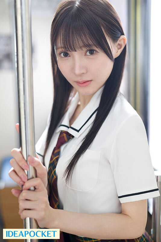 「林芽依が制服美少女役で恥じらいプレイ|女子校生のお漏らし羞恥シーン満載の話題作」のサムネイル