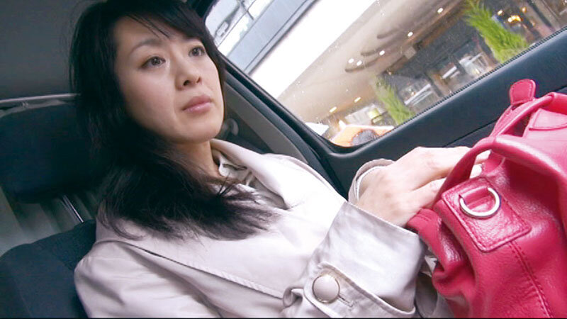 「【人妻NTR】35歳の美人妻が寝取られる羞恥プレイ｜興奮必至の主婦寝取り作品」のサムネイル