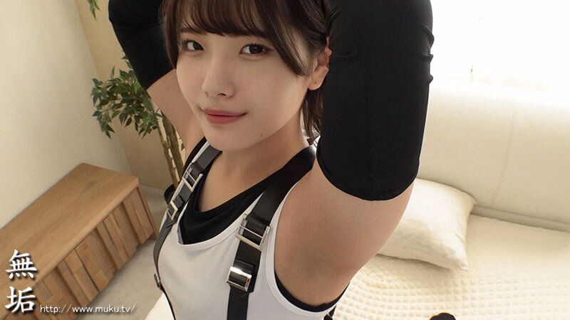 「【素人コスプレイヤー】バニーガール姿の地味オタク女子と即売会後の中出しセックス」のサンプル画像4枚目