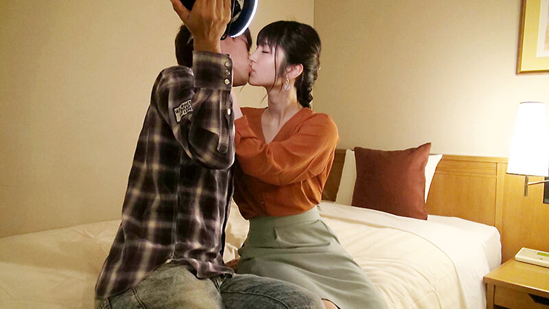 「【素人人妻】巨乳美人妻との禁断の不倫セックス厳選ベスト集～濃厚プレイ満載の長時間収録～」のサンプル画像2枚目