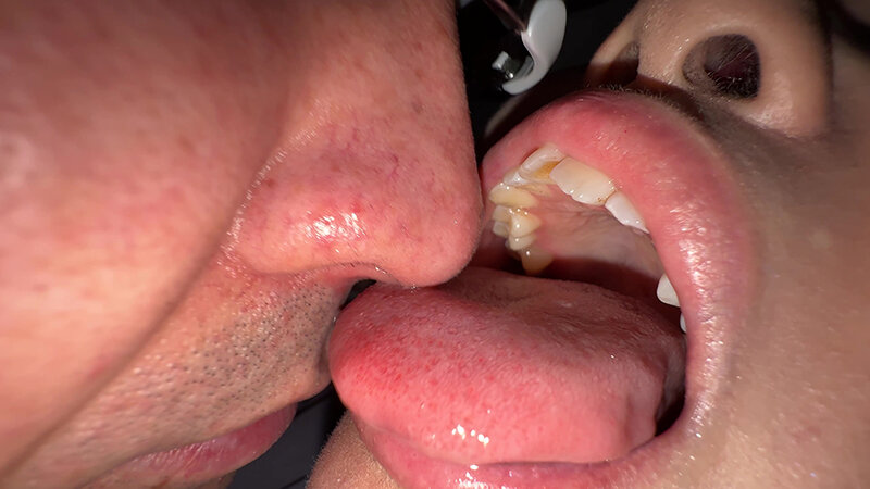 「【谷田かりな】素人お姉さんをナンパしてディープキス!濃厚キス好き必見の個人撮影動画」のサンプル画像15枚目