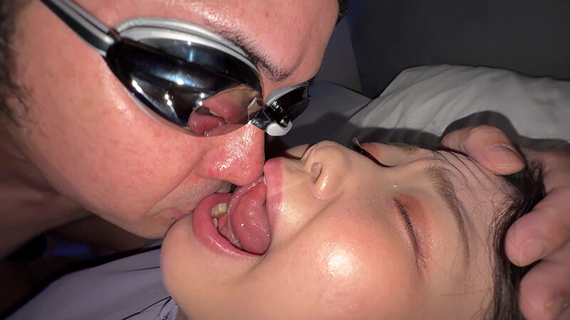 「【谷田かりな】素人お姉さんをナンパしてディープキス!濃厚キス好き必見の個人撮影動画」のサンプル画像19枚目