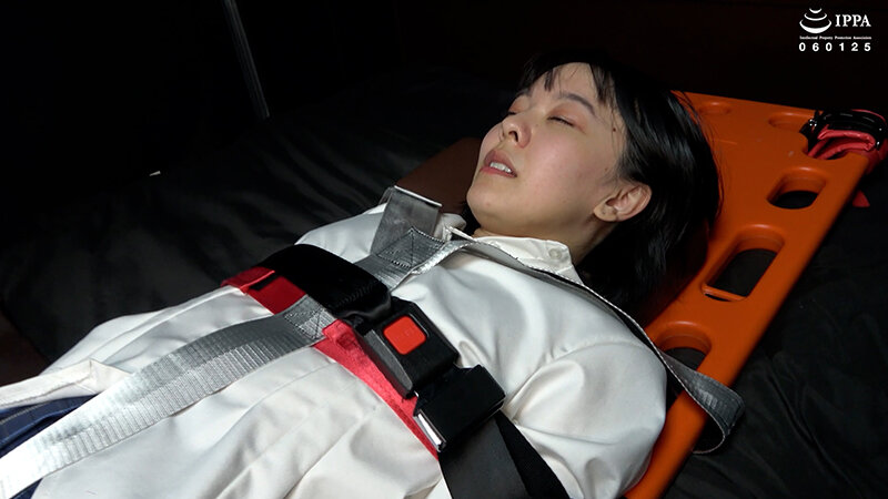 「【加護まり】制服美少女の足裏くすぐり拘束プレイ!敏感な反応がたまらない【フェチ動画】」のサンプル画像10枚目