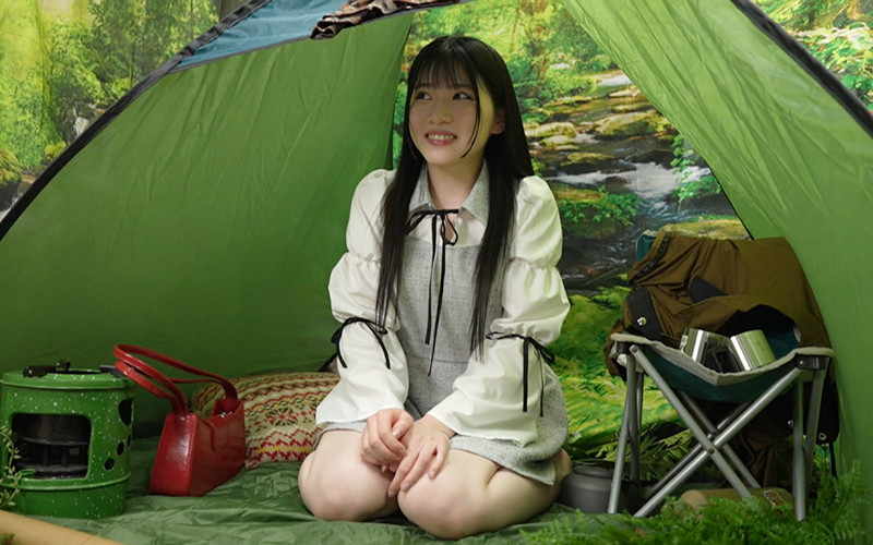 「【素人】清純派21歳の初撮りAV出演！未発達ボディの敏感娘が感じまくる濃密プレイ」のサンプル画像1枚目