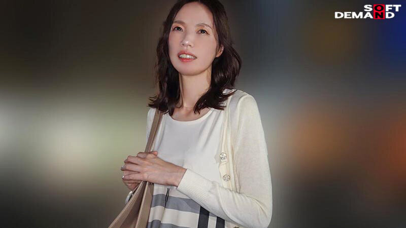 「栗原早苗｜スレンダー人妻が初めての性感開発で悦びを知る｜49歳長身熟女の癒し体験」のサンプル画像12枚目