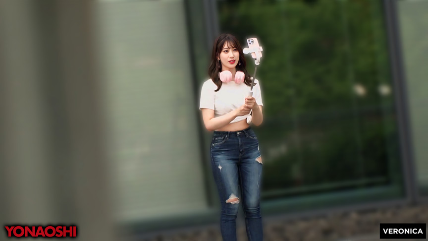 「【素人配信者】貢がせストリーマーるるの過激パフォーマンス映像【生配信流出】」のサンプル画像1枚目