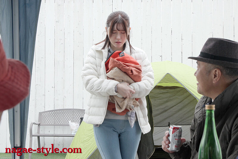 「2泊3日のキャンプ 町内会まわしテント5 オヤジたちに何度も中出しされた私の妻 皆瀬あかり」のサムネイル