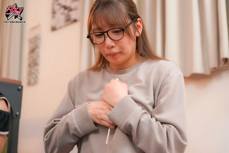 「七海那美 めがね巨乳美女と濃厚キス・騎乗位で中出し ラブラブ一泊二日の密着セックス」のサンプル画像10枚目