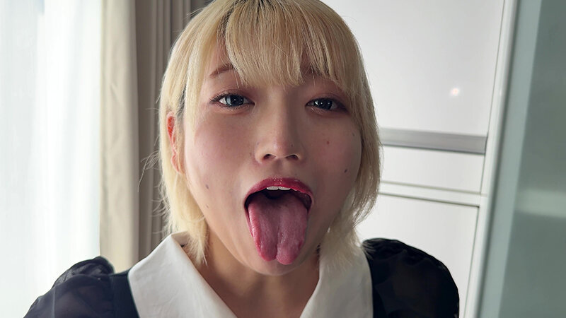 「【安堂はるの】素人お姉さんをナンパ!個人撮影で魅せる舌ブラシ汚舌苔採取の衝撃映像」のサンプル画像3枚目