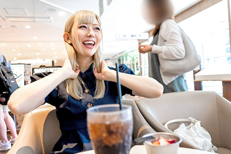 「【素人女子大生】美乳の金髪美少女RENちゃん20歳のハメ撮り中出し映像|韓国アイドル好き天使級ボディ」のサンプル画像3枚目