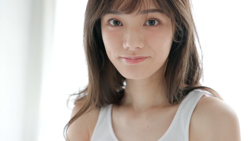 「宮下玲奈のアイドル水着グラビア映像「Crystal Heaven」で魅せる美ボディ」のサムネイル