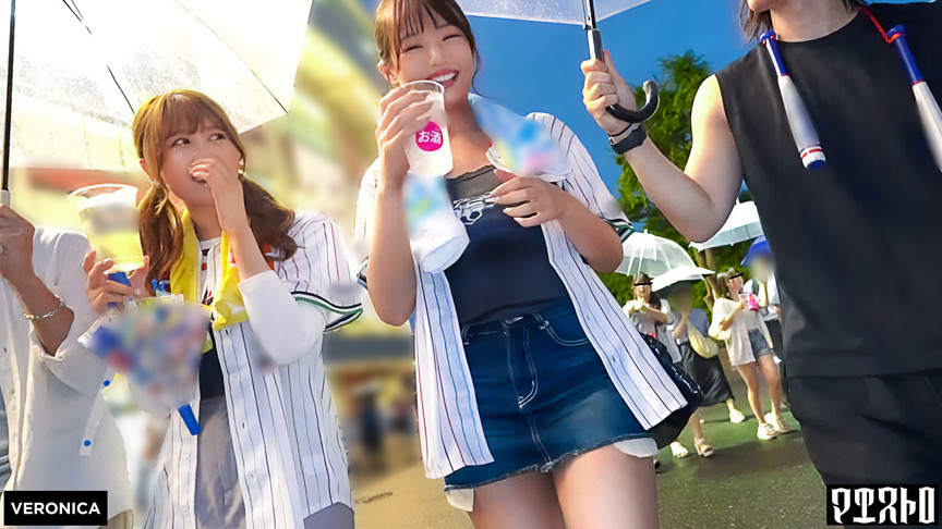 「【素人】野球観戦美少女まゆ＆みずきと自宅で濃厚プレイ！ファンとの秘密のナイトゲーム」のサンプル画像1枚目