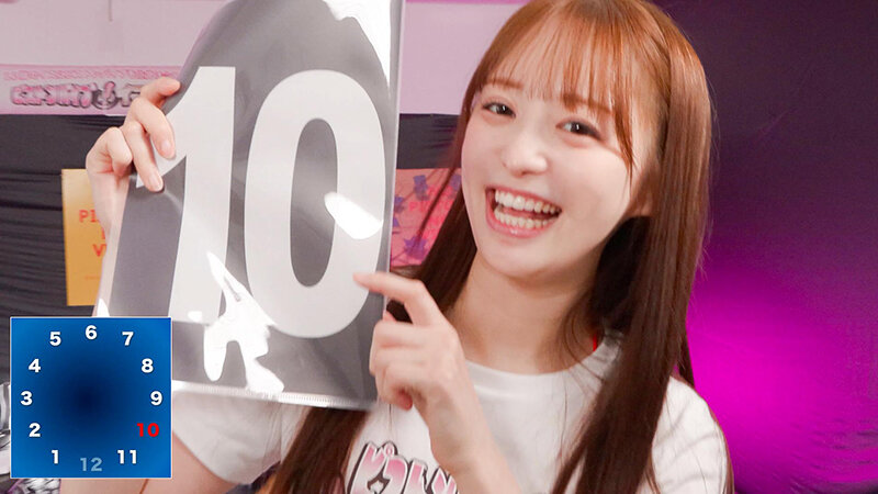 「望月つぼみ・皆月ひかる出演!電マ&バイブで潮吹きアクメ連発の羞恥イスゲーム完全版」のサンプル画像9枚目