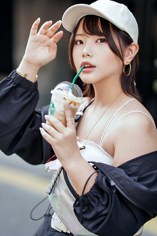 「【素人】美乳巨尻のクール系女子が本能むき出しアクメ！感度抜群ボディに中出しフィニッシュ」のサンプル画像2枚目