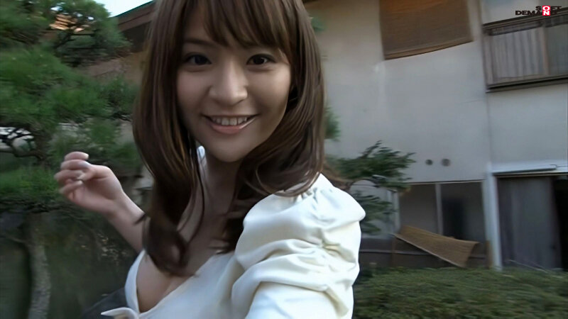 「めぐり（藤浦めぐ）が巨乳ミニ系ボディで羞恥体験！タオル一枚で男湯に挑戦する恥じらい企画」のサンプル画像2枚目