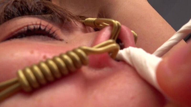 「玉城夏帆が羞恥プレイで魅せるM女の本能|顔射・鼻フック・バックで調教される美女」のサンプル画像6枚目