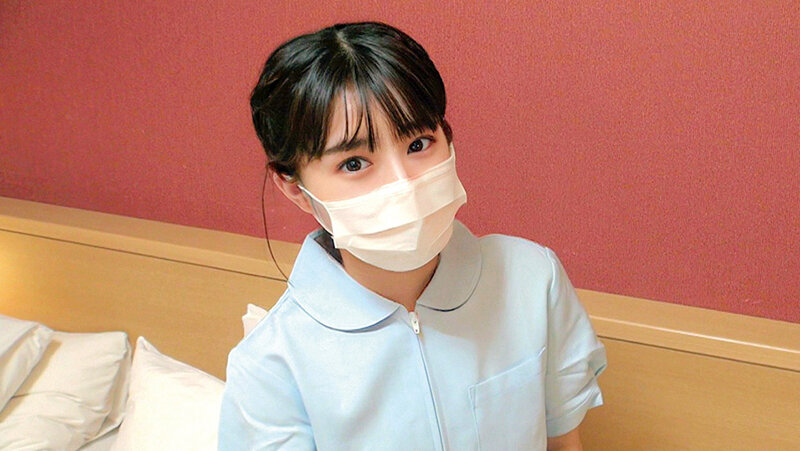 「【素人ナース】巨乳美乳の天使系看護婦に童貞が中出し騎乗位！照れ屋ゆずか＆ゆうのナンパ企画」のサンプル画像1枚目