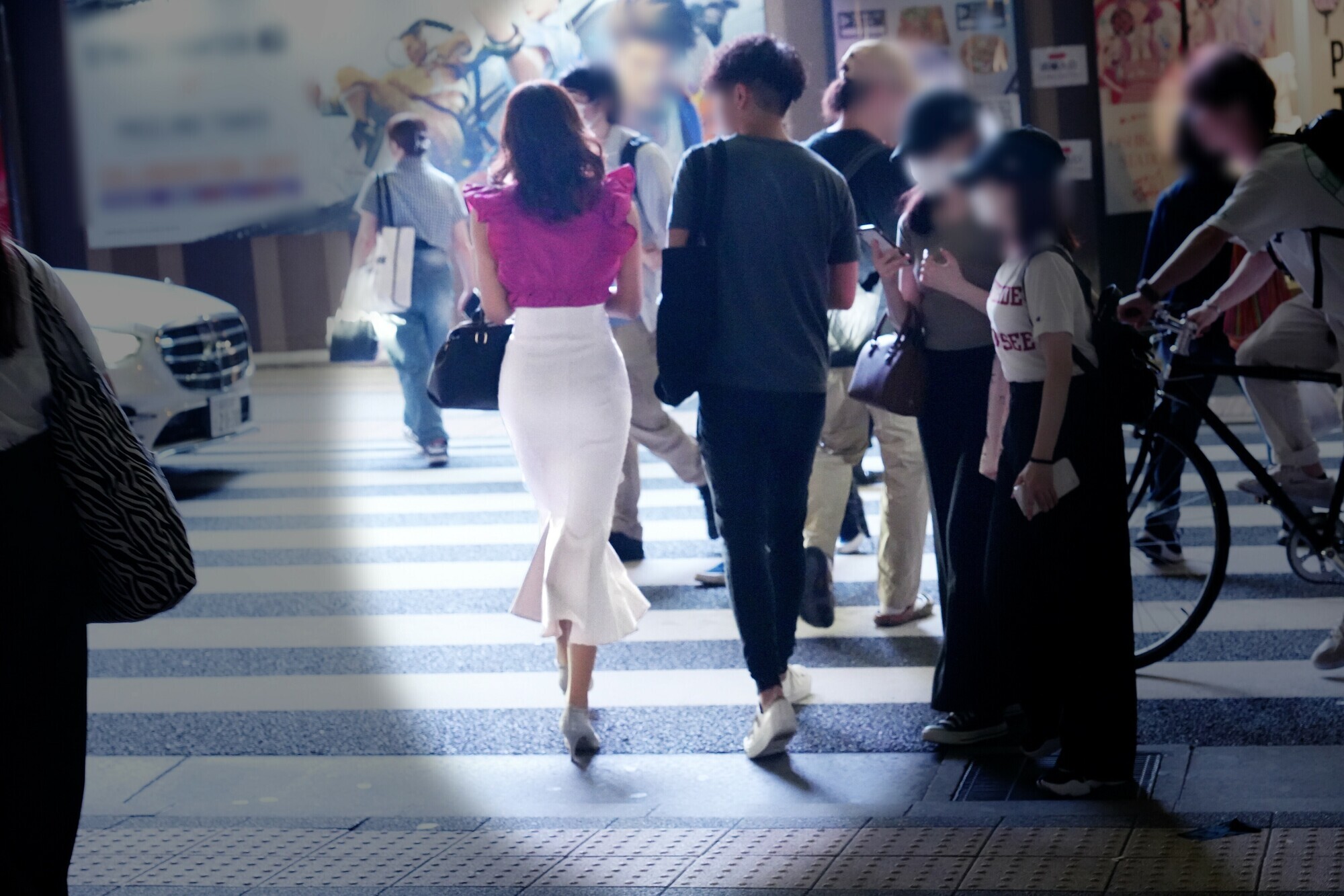 「【素人ナンパ】巨乳美女を粘り強く口説いて中出し&イラマチオ!興奮必至の本気セックス」のサムネイル
