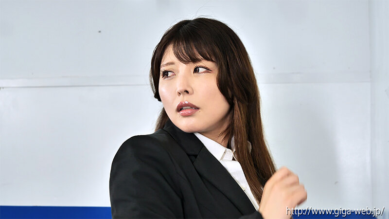 「新村あかり 女戦士コスプレで魔法少女に変身！恥辱の戦闘シーン満載の特撮風AVが話題」のサムネイル