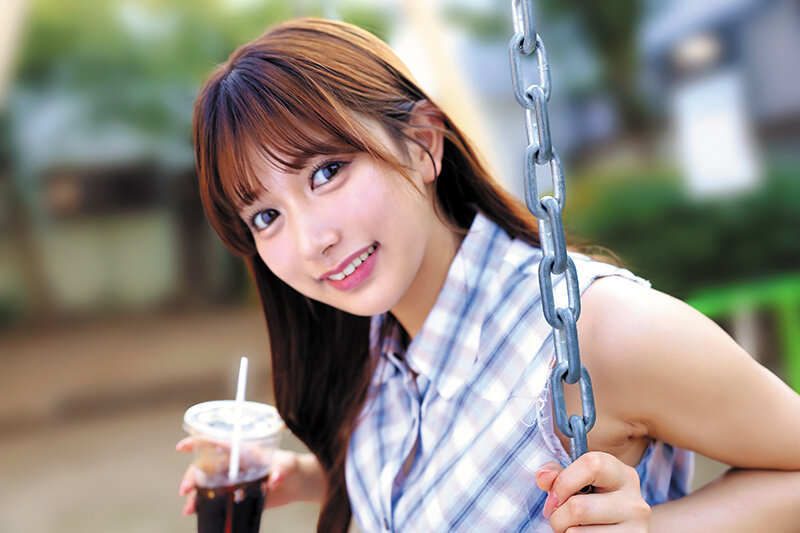 「北岡果林 美少女と濃厚キス&騎乗位で密着イチャラブ 美乳彼女との甘い休日中出しエッチ」のサムネイル