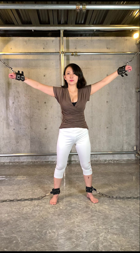 「海埜ほたるのくすぐり責め動画|悶絶必至のこそばし拷問プレイが見逃せない」のサンプル画像2枚目