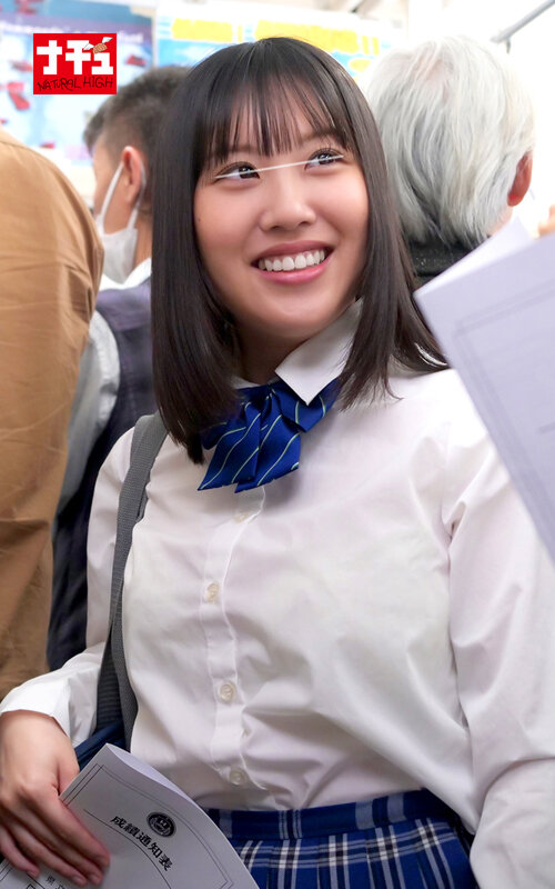 「【巨乳JK】美乳女子校生が電車で羞恥プレイ!大量潮吹きで感じまくる色白美少女の恥じらい姿」のサンプル画像2枚目