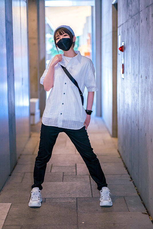 「【素人女子大生マリ】スレンダー美乳のジェンダーレス美女に中出し！イケメン系女子が乱れる濃厚セックス」のサムネイル